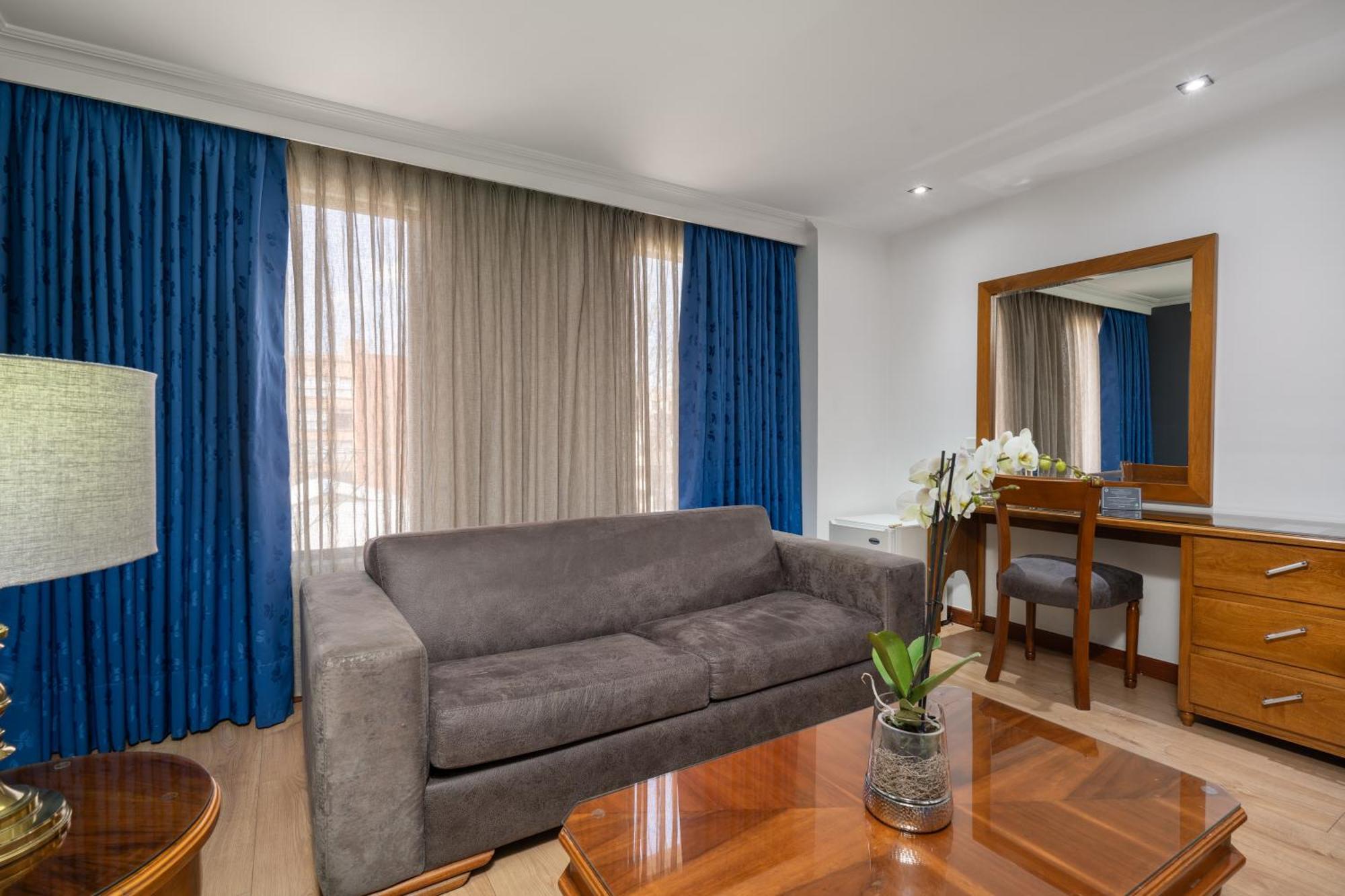 Hotel Egina Bogotá Dış mekan fotoğraf